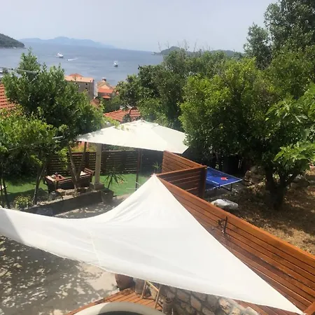 Secret Paradise-holiday With Hot Tub And Bbq