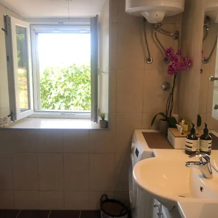 Secret Paradise-holiday With Hot Tub And Bbq