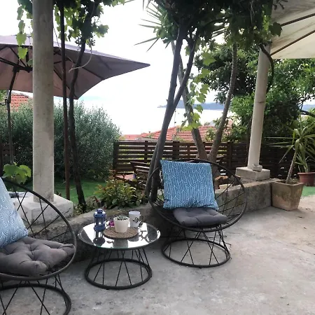 Secret Paradise-holiday With Hot Tub And Bbq *