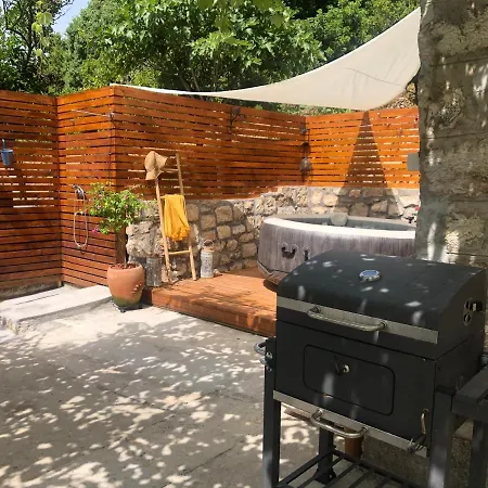 Secret Paradise-holiday With Hot Tub And Bbq *