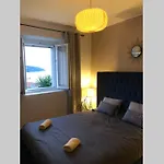 Holiday home Secret Paradise-holiday With Hot Tub And Bbq *