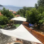 Secret Paradise-holiday With Hot Tub And Bbq