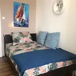 Secret Paradise-holiday With Hot Tub And Bbq